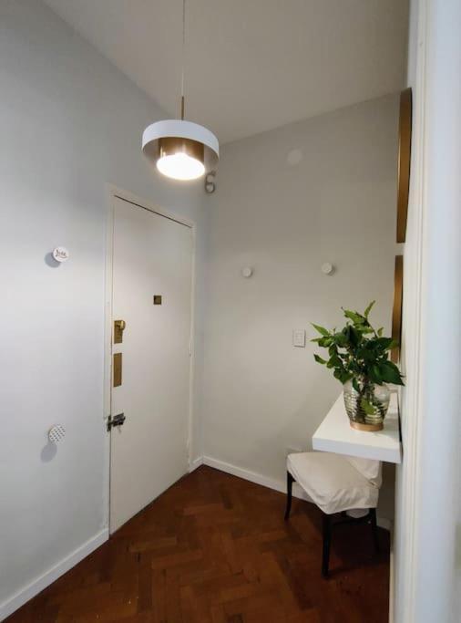 Clasico Y Moderno Departamento En El Corazon De Buenos Aires Apartment Exterior photo